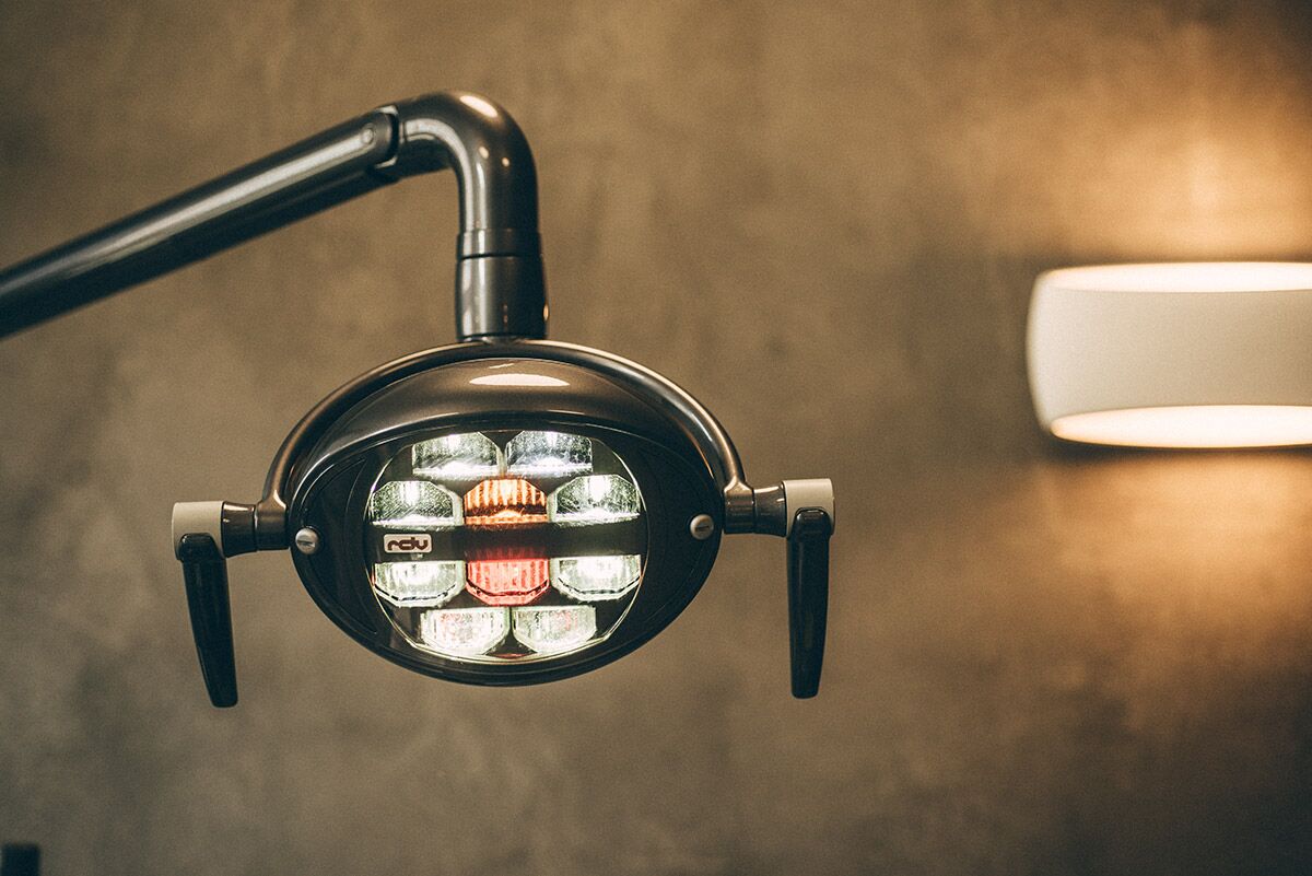 moderne Therapieformen bei Zahnarzt Kiel - Klaas Köppe